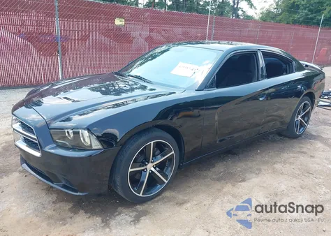 2013 Dodge Charger Sxt z USA, uszkodzony, nr VIN 2C3CDXHG5DH555690